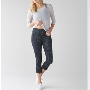 Lululemon True Self Crop